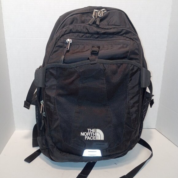 The NORTH FACE "Recon" Black Ruck Sack Back Pack *Excellent Condition - Picture 3 of 14